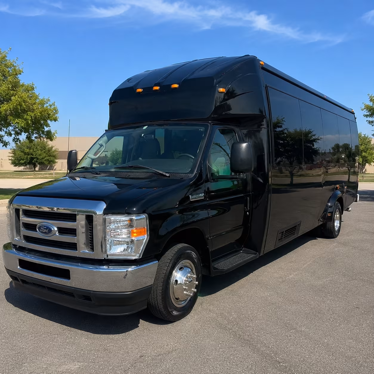 15 Passenger Party Bus Exterior