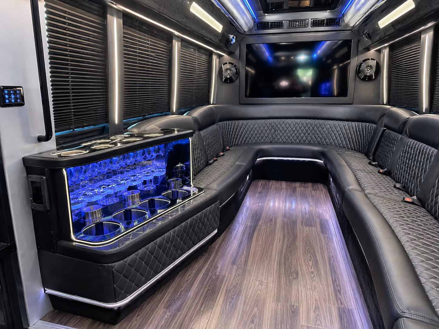 El Cajon Birthday, Sweet 16, & Quinceañera Party Bus Rentals