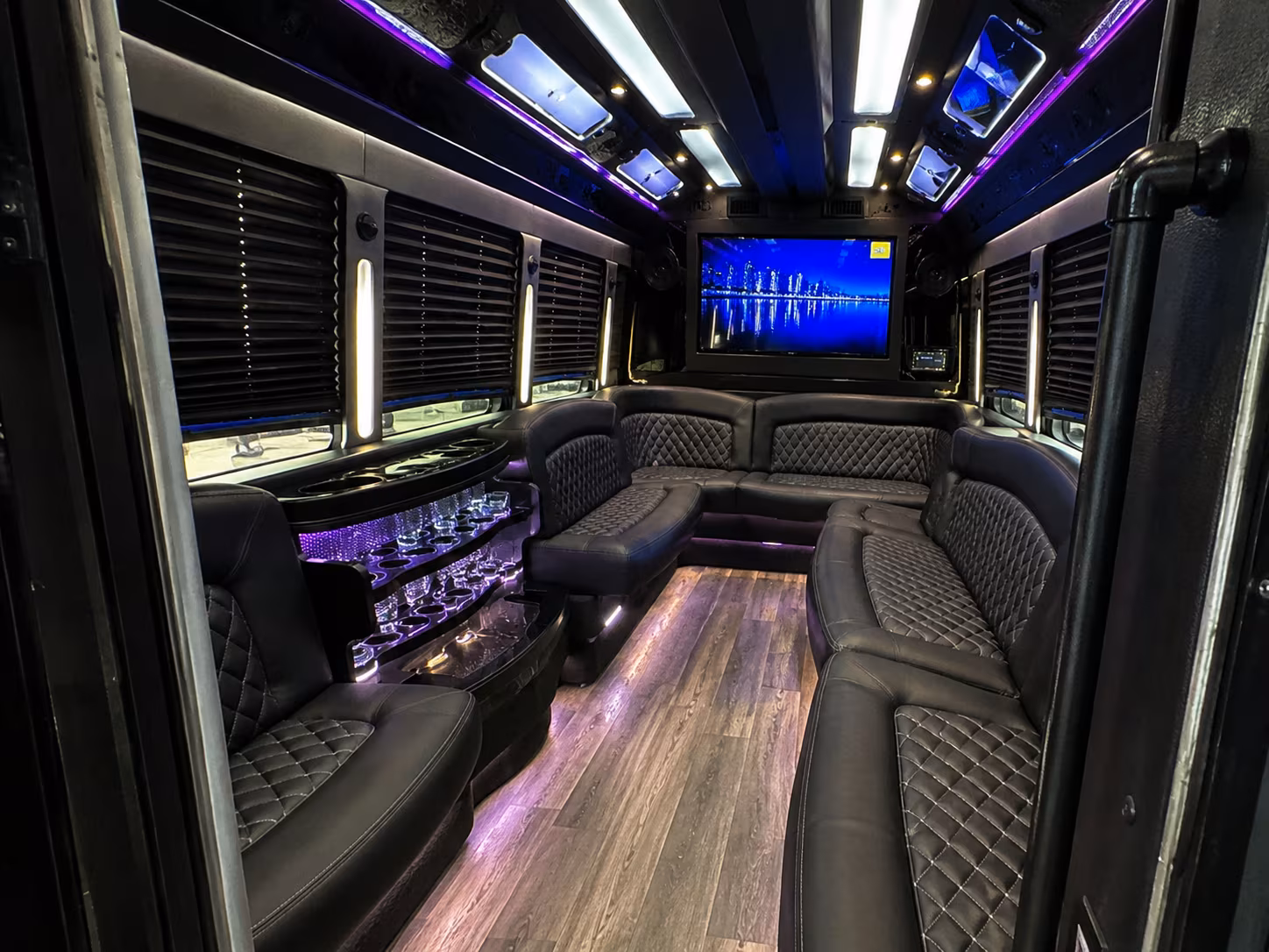 Santee Birthday, Sweet 16, & Quinceañera Party Bus Rentals